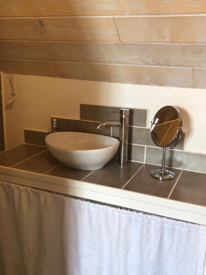 La Parenthese - Atypique - Piscine - Proche Le Mans Appartement Amne